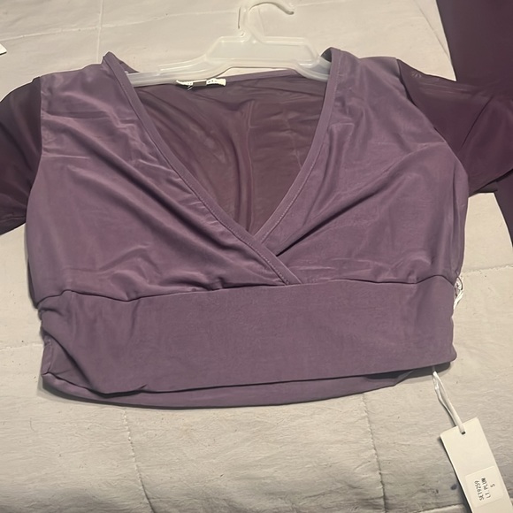 Sheer top with matching leggings - Picture 3 of 7